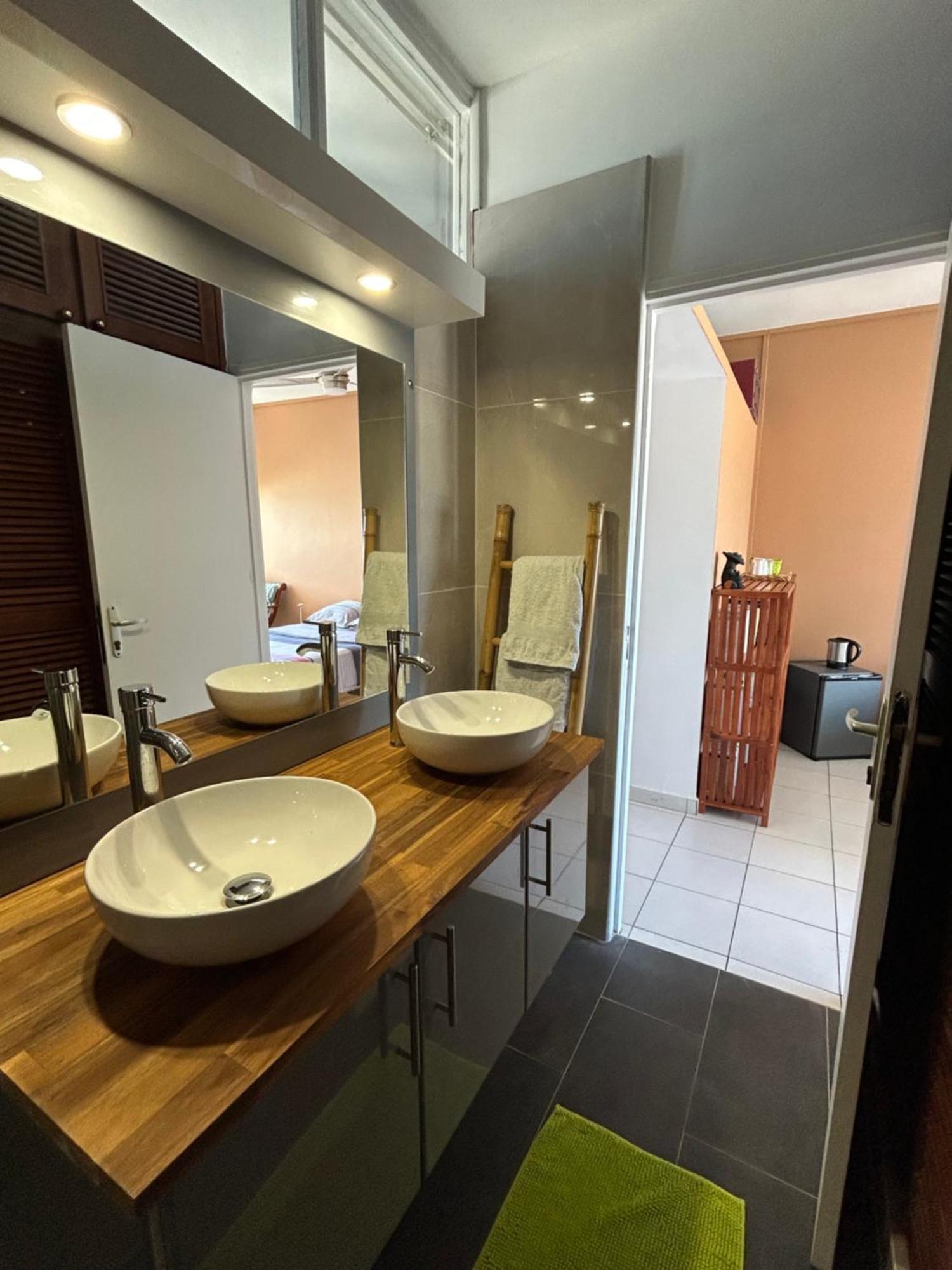 Pelikan Chambres D'Hotes Pointe-à-Pitre Pokój zdjęcie